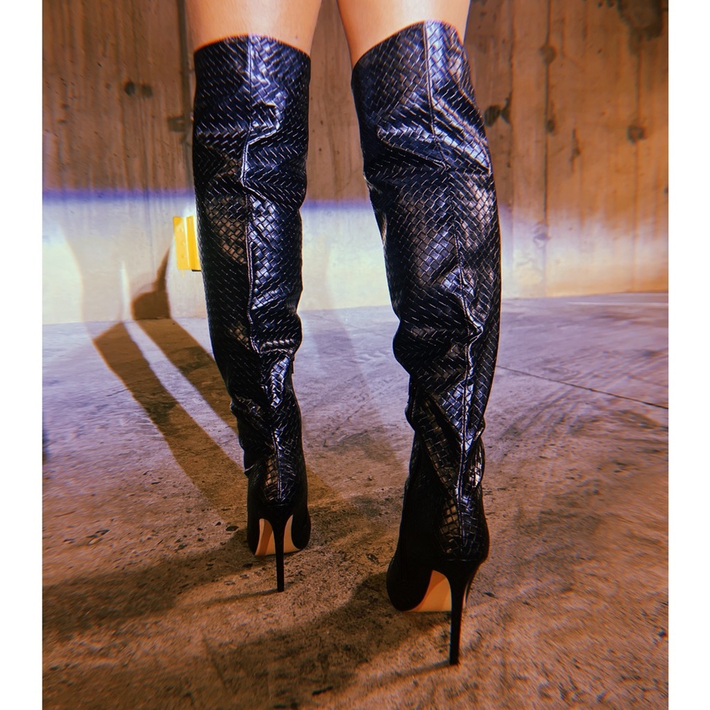 Black thigh high boot with woven detailed vegan leather. - Picture 5 of 6